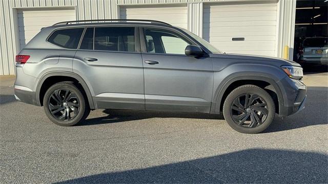 used 2022 Volkswagen Atlas car, priced at $30,105