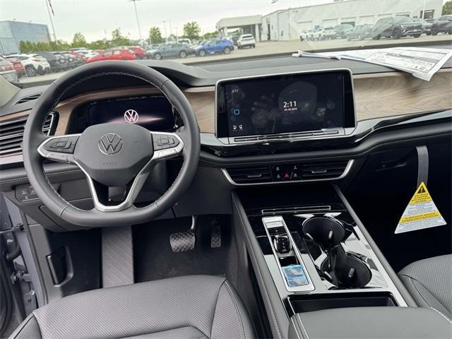 new 2025 Volkswagen Atlas car, priced at $46,690