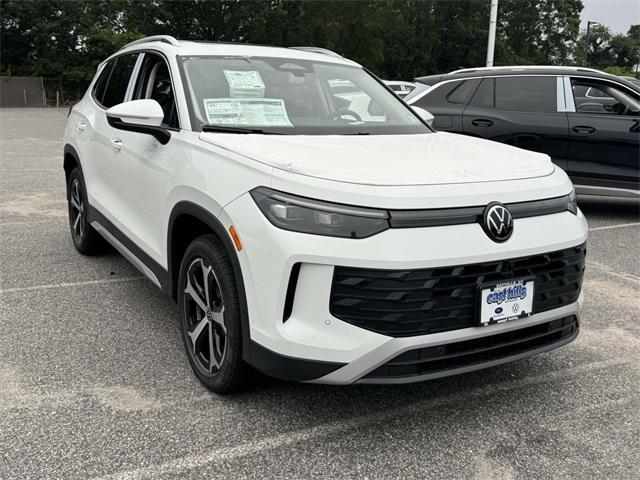 new 2025 Volkswagen Tiguan car, priced at $37,416