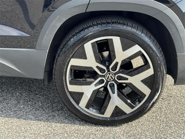 used 2022 Volkswagen Taos car, priced at $25,146