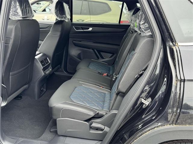 new 2025 Volkswagen Atlas Cross Sport car, priced at $55,561