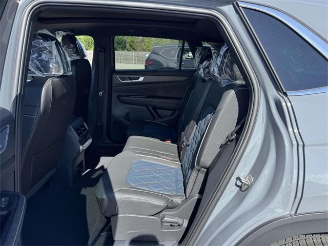 new 2025 Volkswagen Atlas Cross Sport car, priced at $55,471