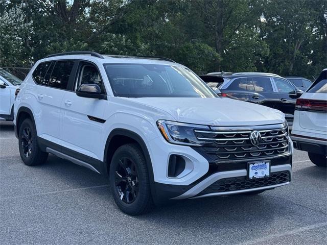 new 2025 Volkswagen Atlas car, priced at $49,649