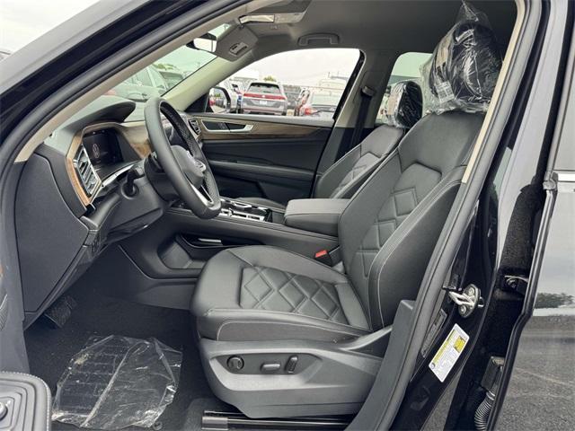 new 2025 Volkswagen Atlas car, priced at $46,920