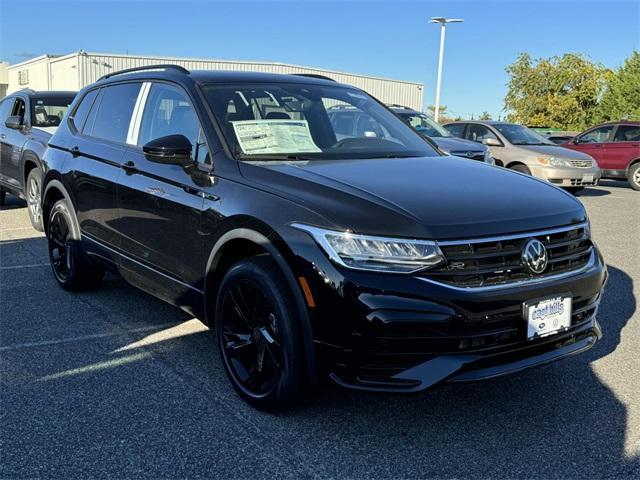 new 2024 Volkswagen Tiguan car, priced at $38,501