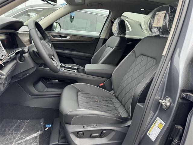 new 2025 Volkswagen Atlas car, priced at $56,831