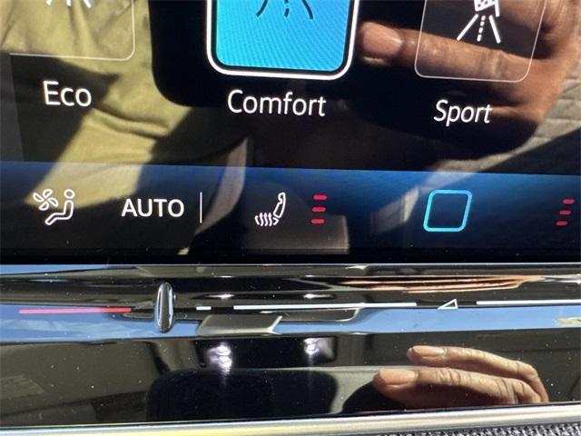 new 2025 Volkswagen Tiguan car, priced at $33,965