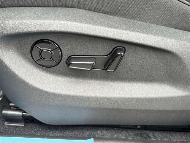 new 2025 Volkswagen Tiguan car, priced at $37,416