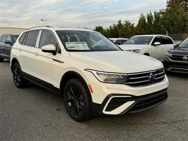 new 2024 Volkswagen Tiguan car, priced at $36,636