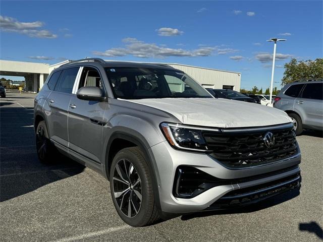 new 2024 Volkswagen Atlas car, priced at $56,456