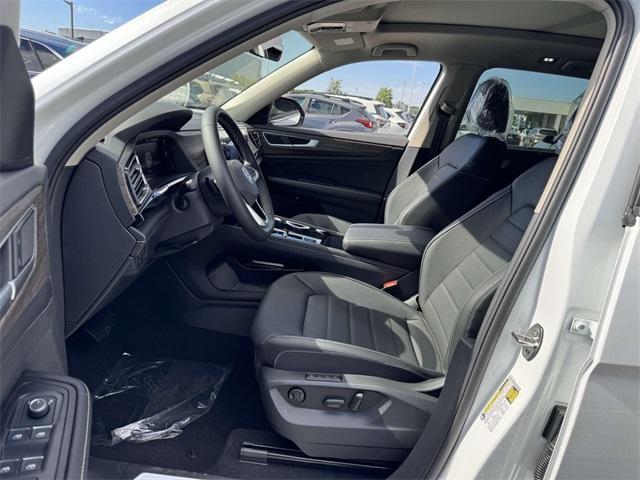 new 2025 Volkswagen Atlas car, priced at $51,706