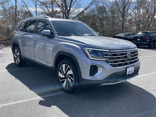 new 2024 Volkswagen Atlas car, priced at $51,801