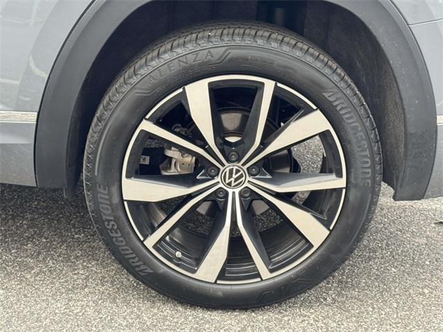 used 2025 Volkswagen Atlas car, priced at $44,891