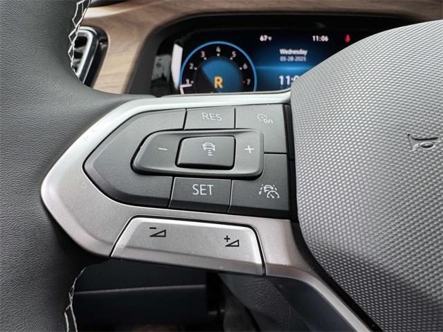 new 2025 Volkswagen Atlas car, priced at $47,285