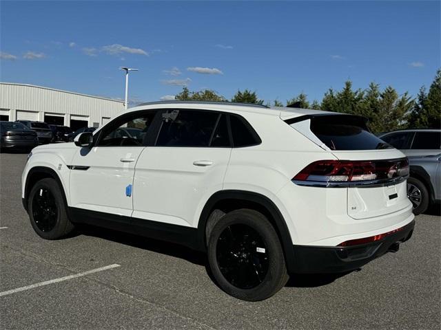 new 2024 Volkswagen Atlas Cross Sport car, priced at $47,376