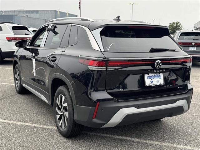 new 2025 Volkswagen Tiguan car, priced at $33,011