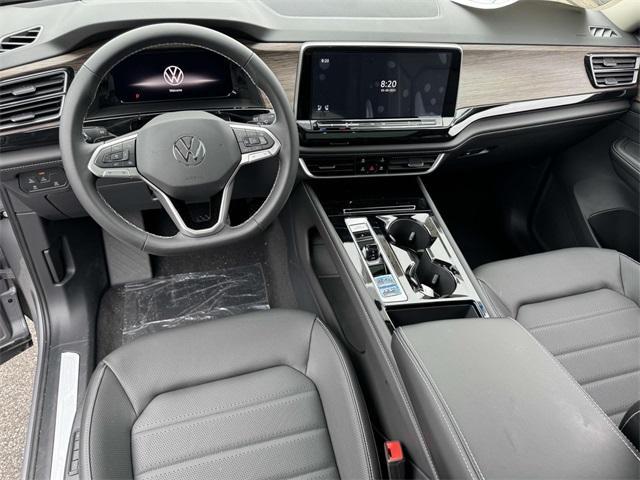 new 2025 Volkswagen Atlas car, priced at $51,546