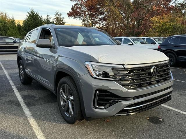 new 2024 Volkswagen Atlas Cross Sport car, priced at $52,306