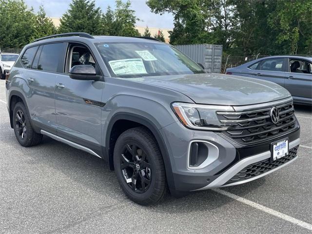 new 2024 Volkswagen Atlas car, priced at $50,476