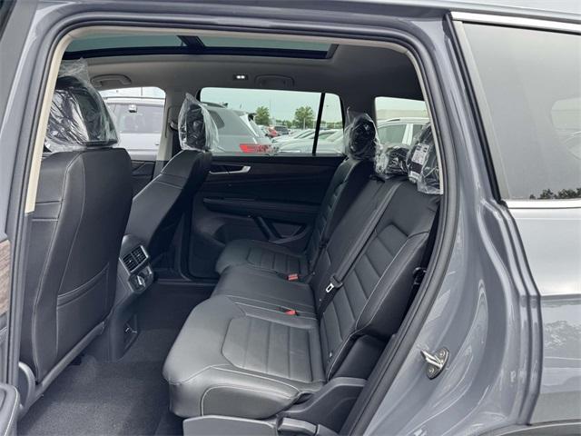 new 2025 Volkswagen Atlas car, priced at $51,706