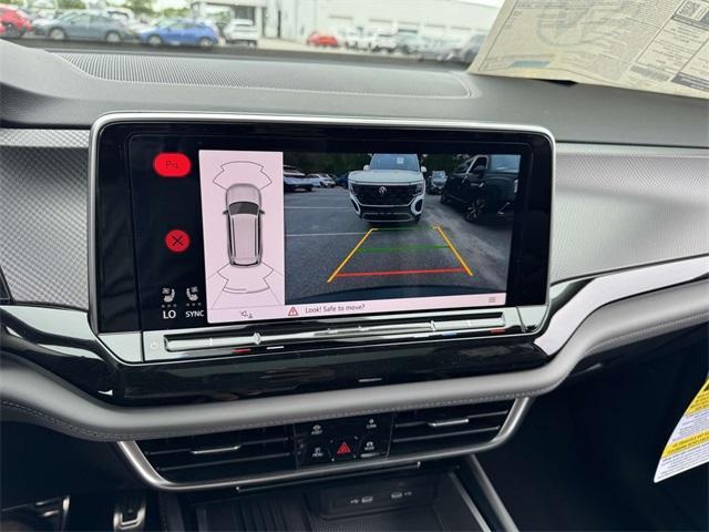 new 2025 Volkswagen Atlas car, priced at $49,476