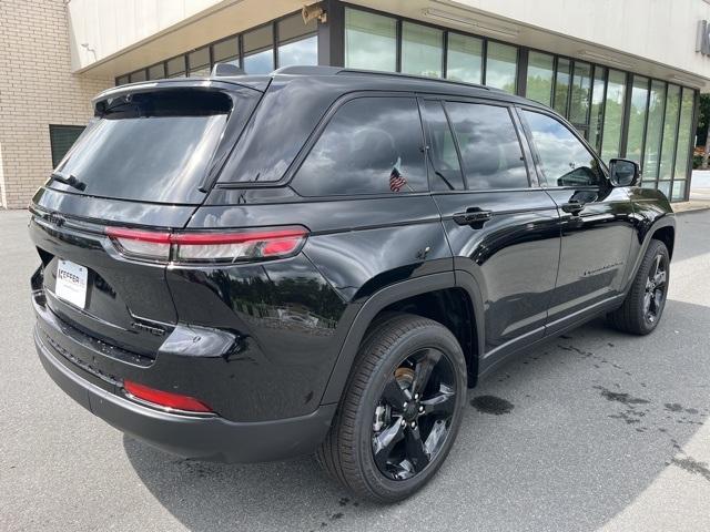 new 2025 Jeep Grand Cherokee car, priced at $50,955