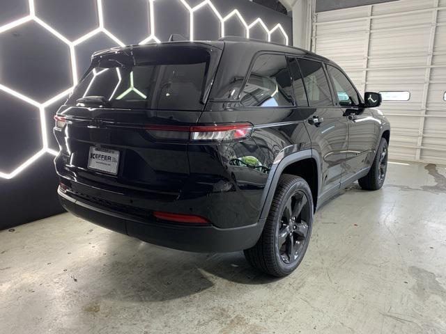 new 2025 Jeep Grand Cherokee car, priced at $47,841
