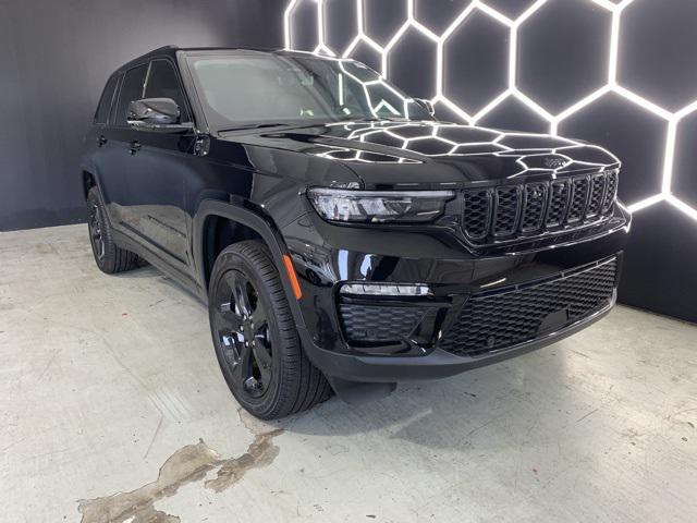 new 2025 Jeep Grand Cherokee car, priced at $47,841