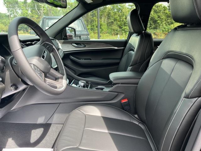 new 2025 Jeep Grand Cherokee car, priced at $47,841