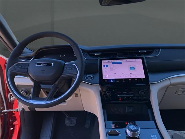 new 2025 Jeep Grand Cherokee car, priced at $48,674