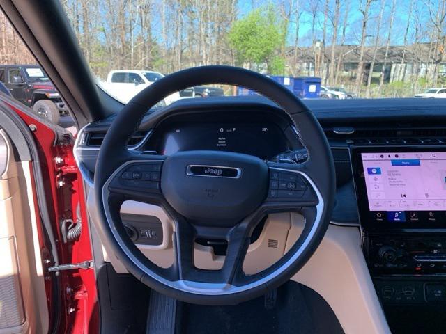 new 2025 Jeep Grand Cherokee car, priced at $48,999