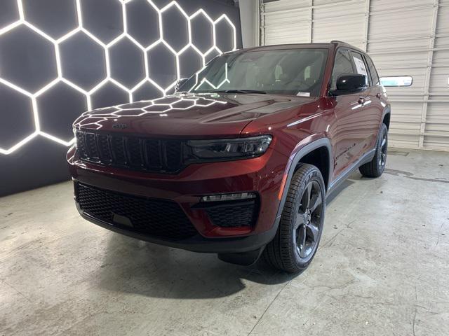 new 2025 Jeep Grand Cherokee car, priced at $49,191