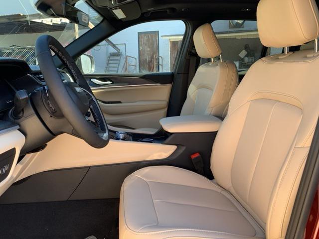 new 2025 Jeep Grand Cherokee car, priced at $48,999