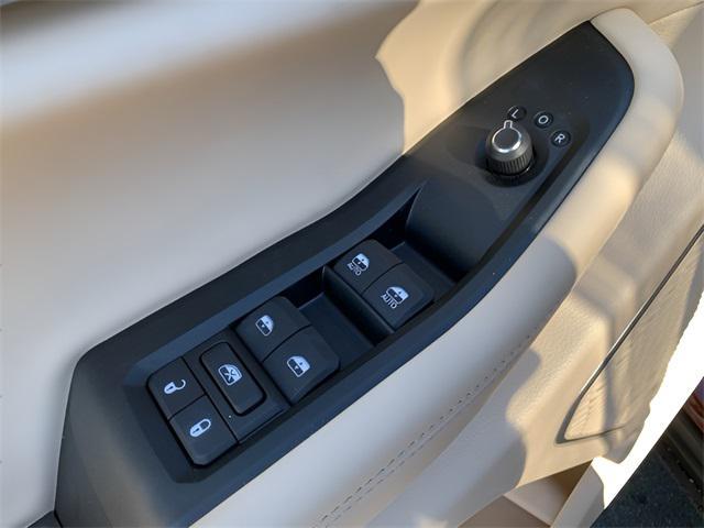 new 2025 Jeep Grand Cherokee car, priced at $48,674