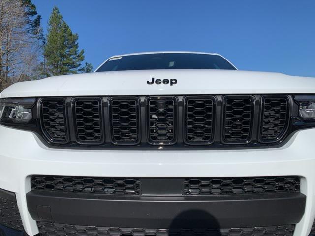 new 2025 Jeep Grand Cherokee L car, priced at $51,224