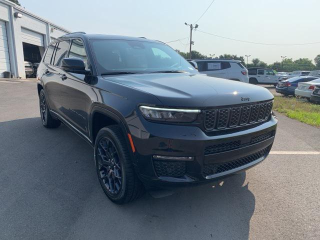 new 2025 Jeep Grand Cherokee L car, priced at $68,411