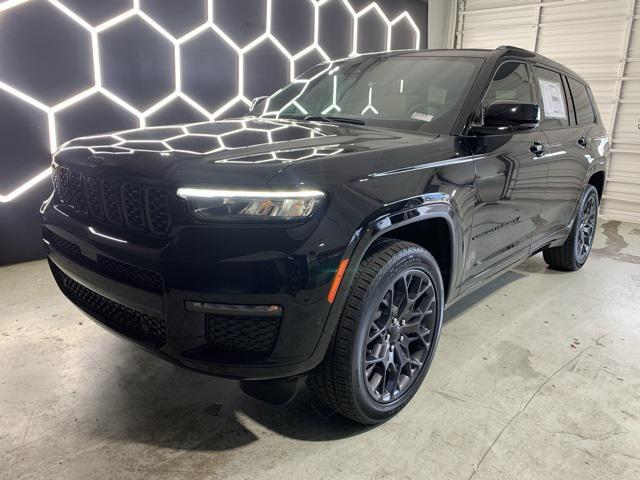 new 2025 Jeep Grand Cherokee L car, priced at $69,411