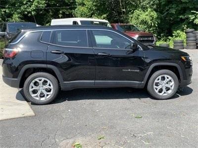 new 2024 Jeep Compass car, priced at $26,090