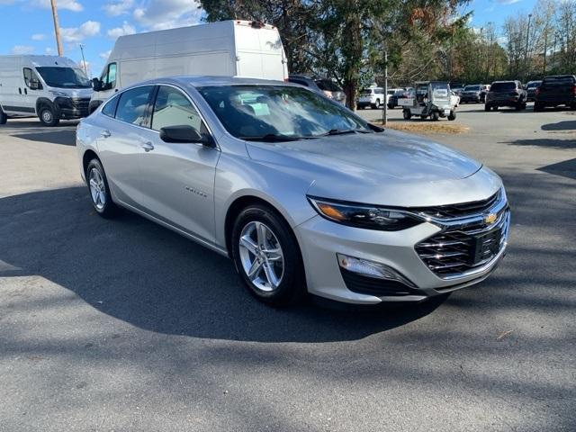 used 2022 Chevrolet Malibu car, priced at $21,162