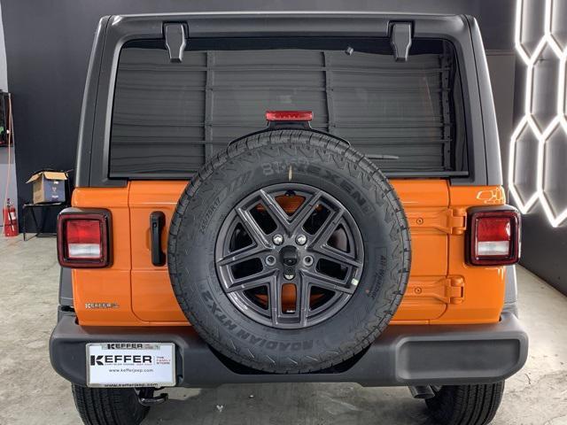 new 2025 Jeep Wrangler car, priced at $44,422