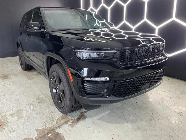 new 2025 Jeep Grand Cherokee car, priced at $48,341