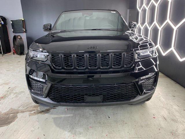 new 2025 Jeep Grand Cherokee car, priced at $48,341