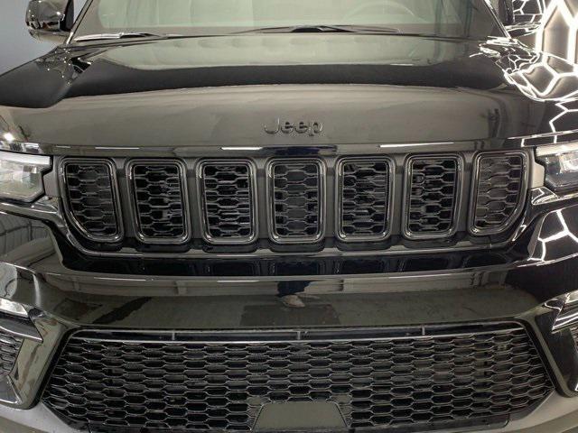 new 2025 Jeep Grand Cherokee car, priced at $48,341
