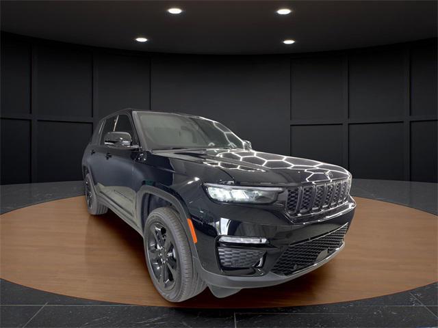 new 2025 Jeep Grand Cherokee car, priced at $51,504