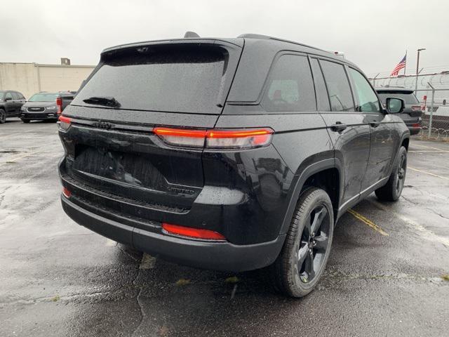 new 2025 Jeep Grand Cherokee car, priced at $49,649