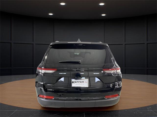 new 2025 Jeep Grand Cherokee car, priced at $51,504