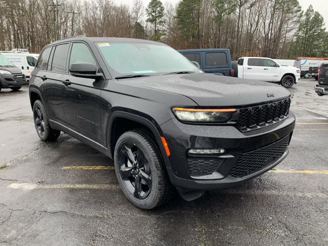 new 2025 Jeep Grand Cherokee car, priced at $49,649