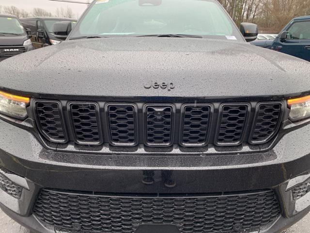 new 2025 Jeep Grand Cherokee car, priced at $49,649