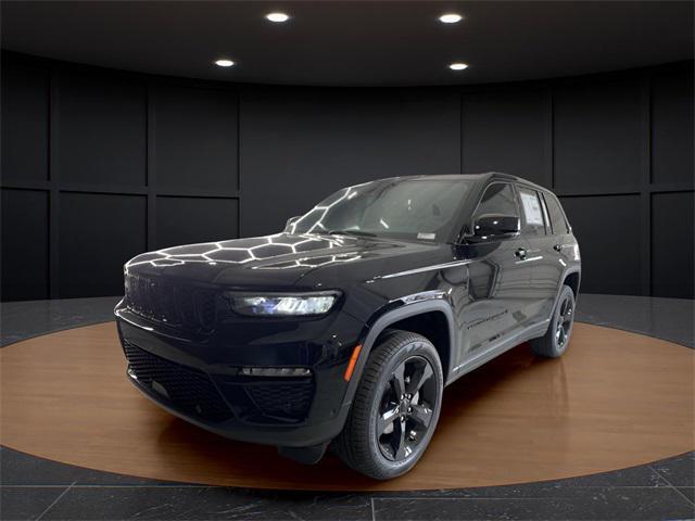new 2025 Jeep Grand Cherokee car, priced at $51,504