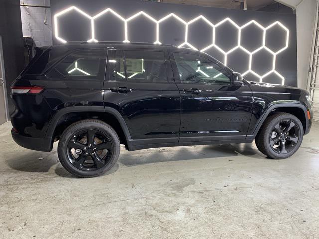 new 2025 Jeep Grand Cherokee car, priced at $52,116